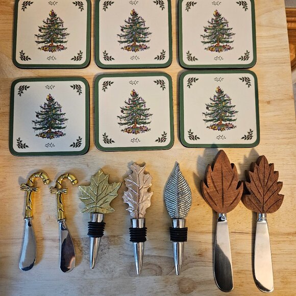 Christmas Holiday coasters, wine toppers and 2 sets of cheese spreaders - Picture 1 of 8